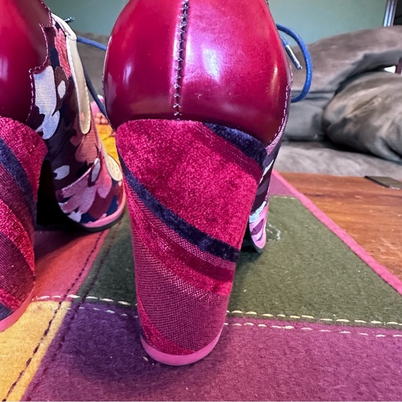 Fluvog Attic Bahiana Lace-Up Heel in Red Floral - Picture 5 of 10